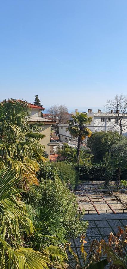 Hotel Garni Stanger Lovran Exterior foto