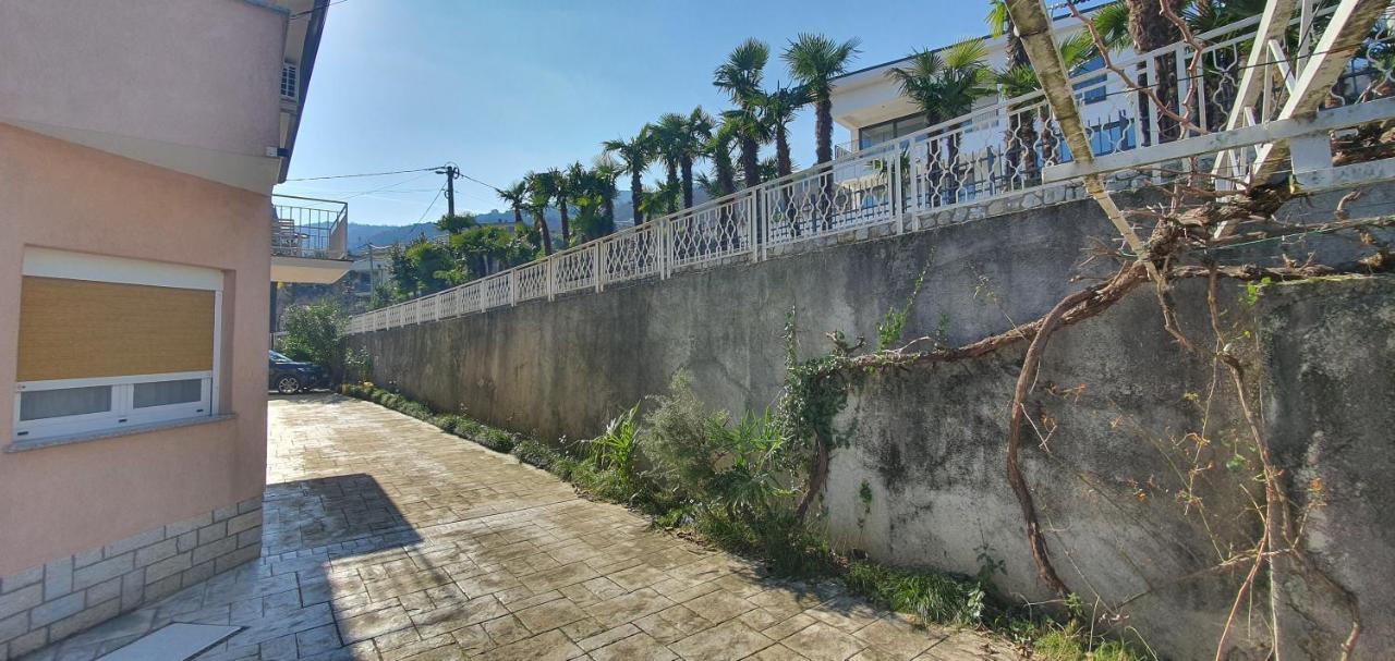 Hotel Garni Stanger Lovran Exterior foto